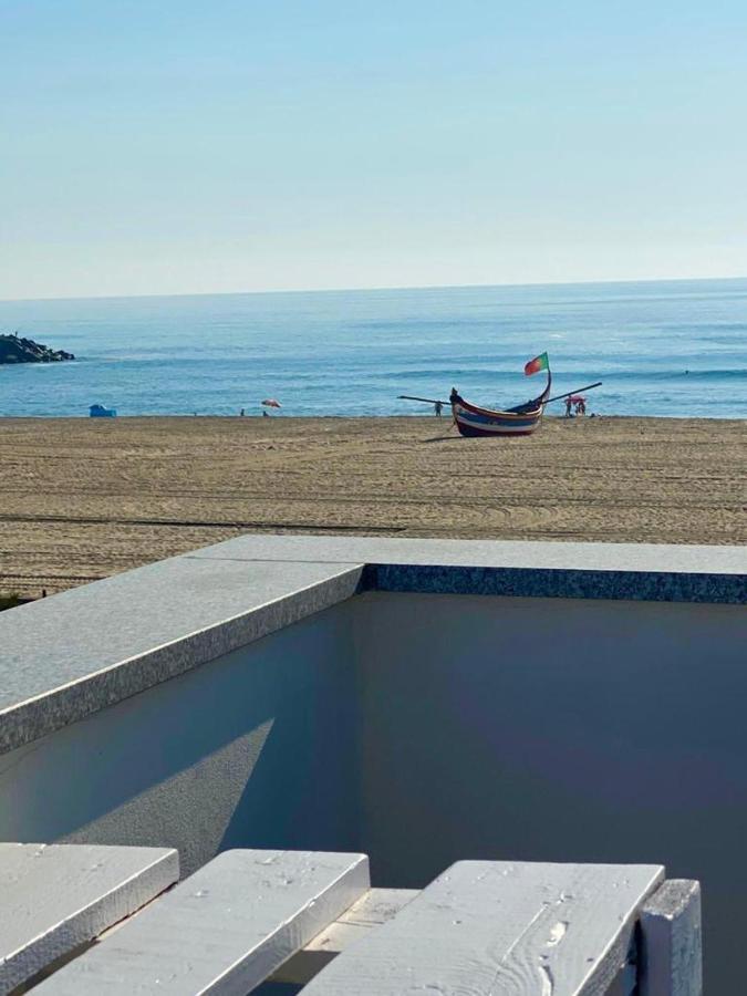Beach & Sea Guesthouse เอสปีโญ ภายนอก รูปภาพ