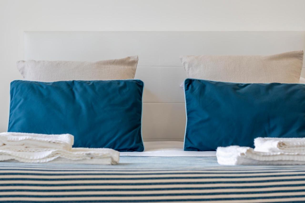Beach & Sea Guesthouse เอสปีโญ ภายนอก รูปภาพ