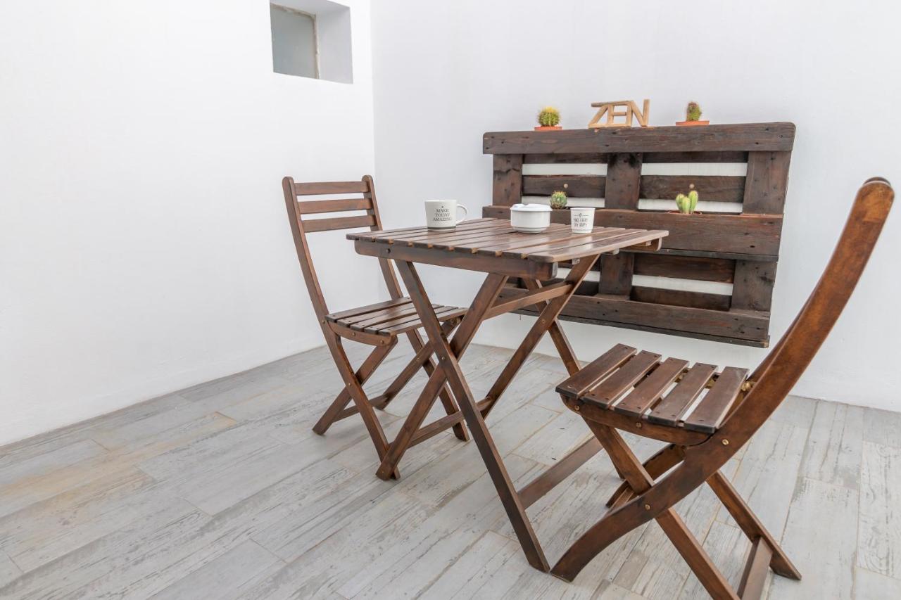 Beach & Sea Guesthouse เอสปีโญ ภายนอก รูปภาพ