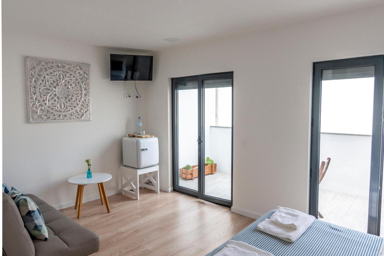 Beach & Sea Guesthouse เอสปีโญ ภายนอก รูปภาพ